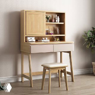 Туалетный столик из светлого массива дуба в интерьере: верхняя полка, две выдвижные секции и компактный табурет.