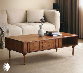 Журнальный столик Madrid в гостиной: низкая столешница и декоративный выдвижной ящик из массива ясеня, стиль mid-century в отделке.