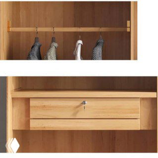 Крупный план внутренних деталей шкафа: штанга для вешалок и выдвижной ящик с замком, демонстрация фурнитуры и отделки дубом.