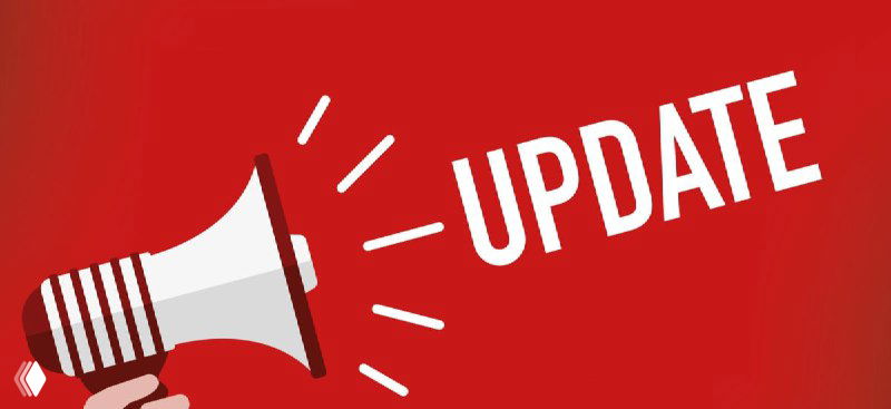 Красный фон с изображением мегафона и крупной надписью "UPDATE" — иллюстрация уведомления о выпуске обновления продукта или сервиса.