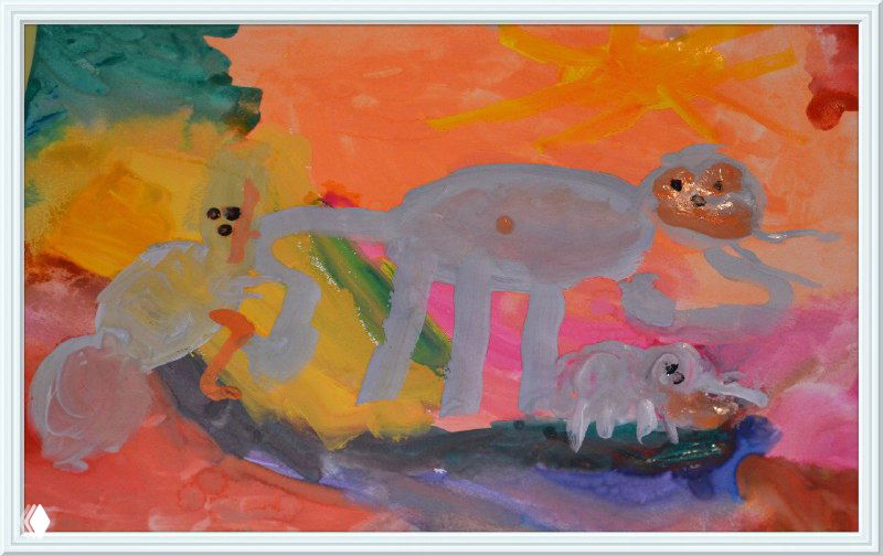 Детская акварельная картина с яркими пятнами, фантастическими существами и размытыми кистевыми мазками на цветном фоне.