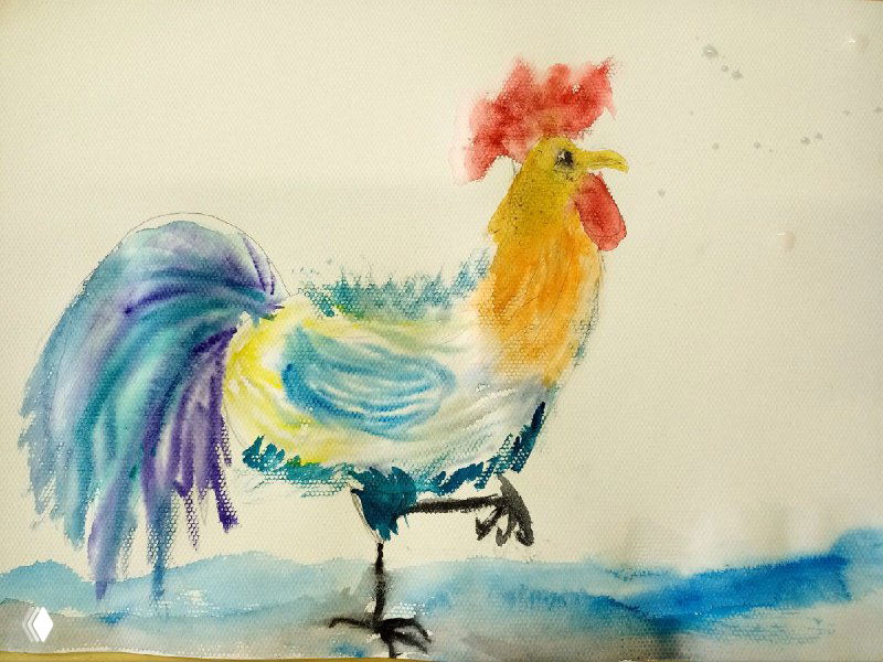 Петух в движении: контрастные синие и жёлтые мазки, динамика позы и брызги краски на бумаге учеников.