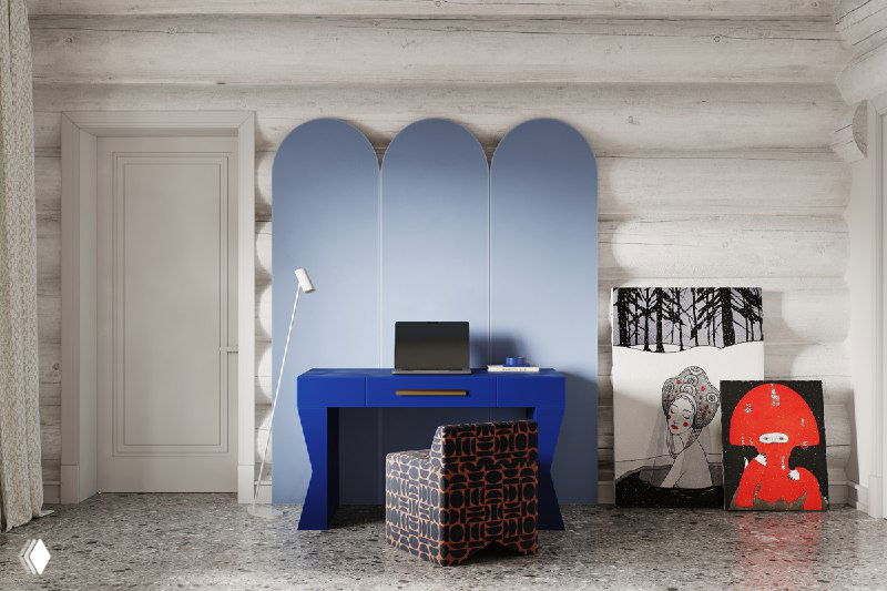 Рабочая зона с ярко-синим столом и голубым потолком на фоне светлых бревенчатых стен, рядом картины и аутентичные панели интерьера.