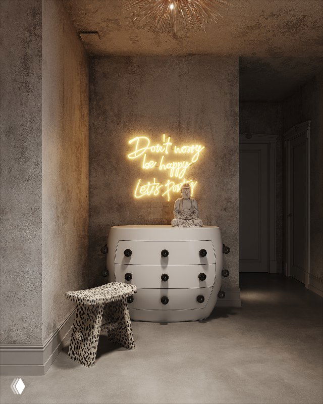 Узкий интерьерный фрагмент с круглым белым комодом Kelly Wearstler, стулом-скамьей и неоновой вывеской на фоне декоративной штукатурки в стиле старинного итальянского поместья