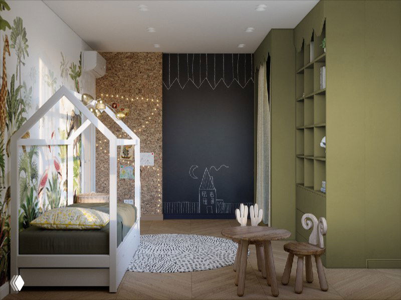 Креативная зона с пробковой подложкой и грифельной меловой краской на стене для рисунков, домик-кровать и натуральные декоративные элементы в детской комнате.