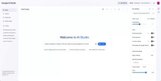 Скриншот интерфейса AI Studio от Google: светлая рабочая область с заголовком «Welcome to AI Studio», боковые панели и панель настроек справа.