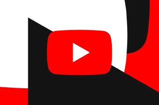 Стилизованный логотип YouTube: красный значок с белым треугольником «плей» на абстрактном чёрно‑красно‑белом фоне, символ видео‑платформы.
