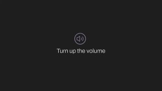 Черный фон с иконкой динамика и надписью «Turn up the volume», экран‑превью плеера или видео с подсказкой увеличить громкость.
