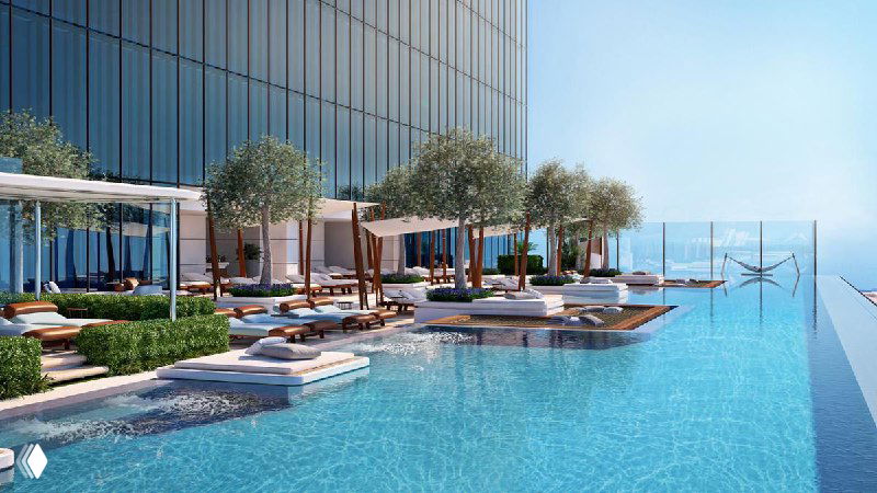 Панорамный бассейн на крыше в Дубае с лежаками, зелёными зонами и видом на город — визуализация городского Urban Wellness для гостей.