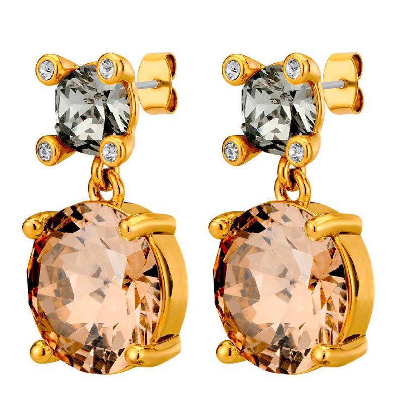 Пара серёжек с серо-бежевыми кристаллами в золотой оправе — детальное фото продукта на белом фоне для каталога.