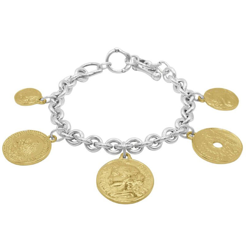 Браслет-цепочка с подвесками в виде золотистых монет на светлом фоне, контрастная версия монетной тематики в коллекции FRANCE.