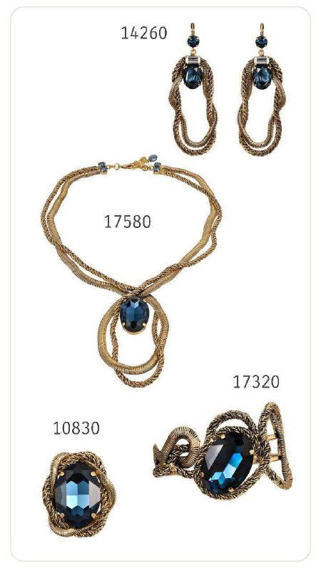 Каталожная страница с наборами серьёг и подвесок Claudio Canzian в разных цветах кристаллов: голубые, чёрные, золотистые и рубиновые оттенки.