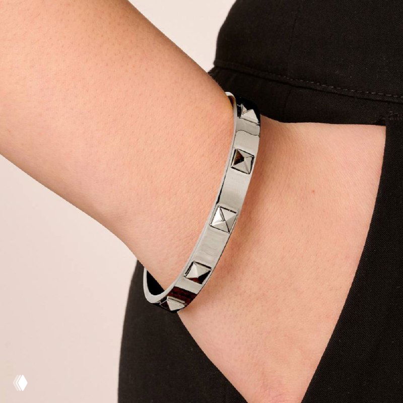 Браслеты Dyrberg Kern: бэнглы и новинка STUDDY