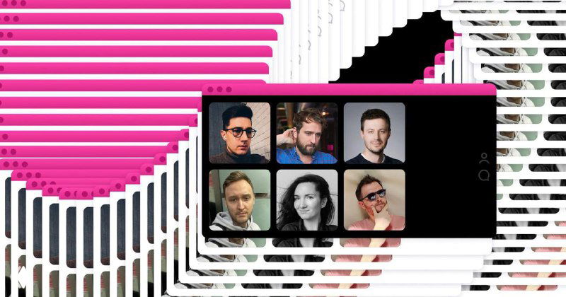 Миниатюра статьи: смартфон с шестью портретами на экране на фоне абстрактных розовых и белых графических форм, иллюстрация о коллективном обсуждении дизайна.