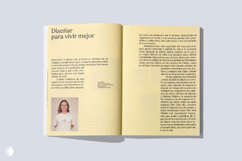 Разворот книги The New Habitat 25/26 с жёлтым фоном страницы и текстом статьи, видно структуру верстки и использование цветных заливок внутри издания.