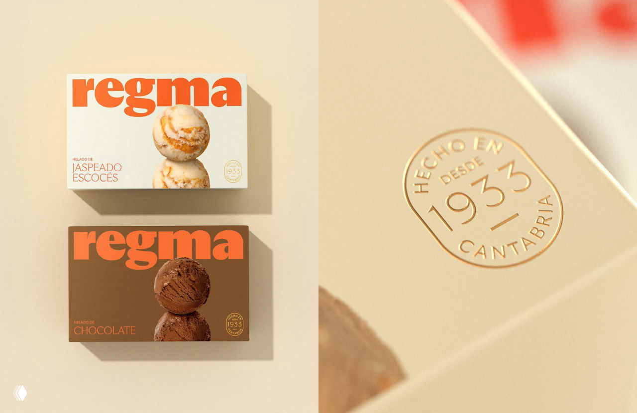 Макеты упаковок разных вкусов мороженого Regma и тиснёный знак «Hecho en 1933 Cantabria», демонстрация детальной работы с материалами и брендингом.