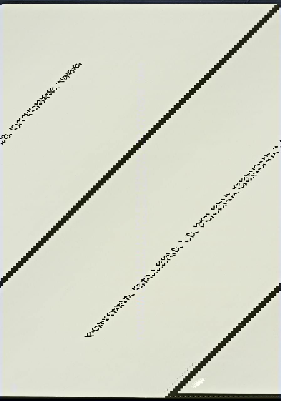 Плакат «Fontana» Анджело Фронцони: узкая вертикальная черная строка текста на светлом поле, типографический «разрез» и игра пустоты и напряжения.