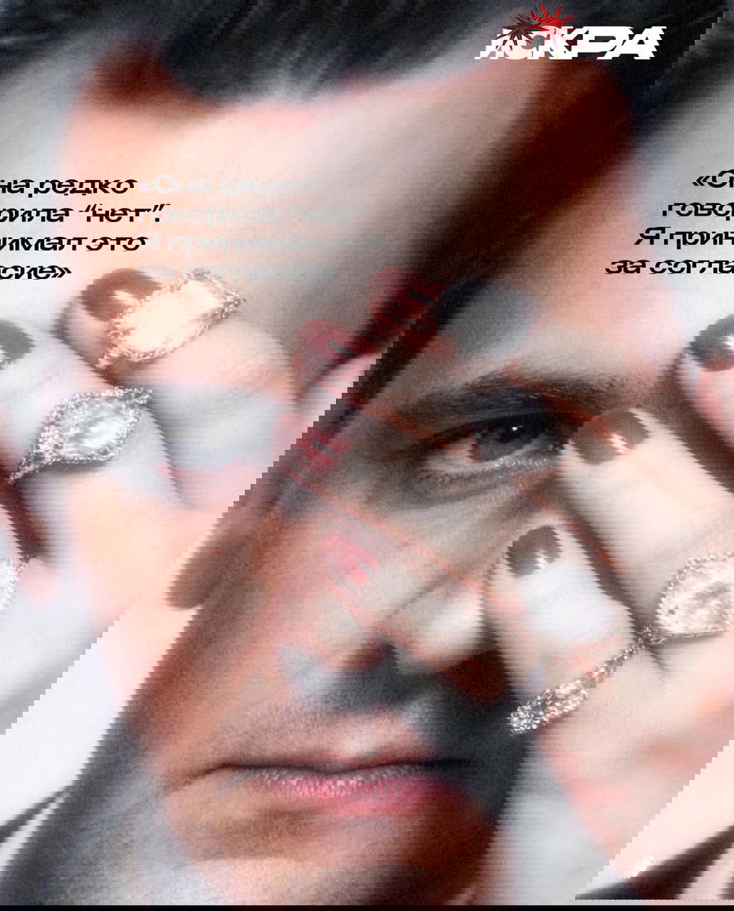 Профильный портрет мужчины в контрастном боковом свете: резкие тени и выразительная фактура создают атмосферу глянцевой обложки.