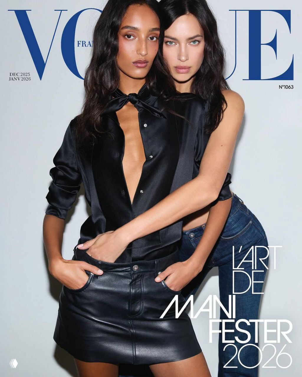 Обложка Vogue France с Ириной Шейк и Моной Тугаард в кожаных образах; портретное фото двух моделей на светлом фоне.