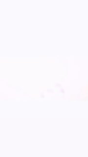 Превью вертикального видеоролика курса «Бьюти Системы: возвращаемость» — светлый фон с минимальным фирменным оформлением, иллюстрация обучающего материала.