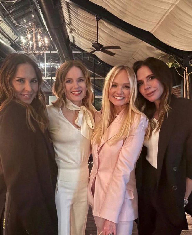 Spice Girls воссоединились спустя 25 лет!