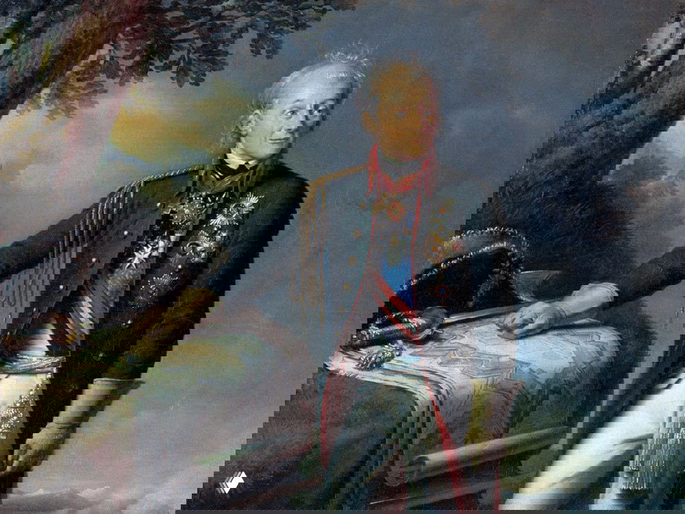 Портрет Александра Васильевича Суворова в парадной военной форме, стоящего у стола с развернутой картой на фоне пейзажа.