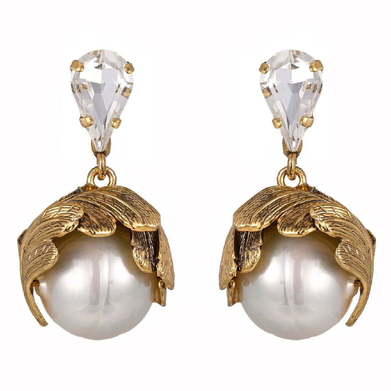 Серьги Claudio Canzian: крупные барочные жемчужины в золотых листах и прозрачные кристаллы сверху на белом фоне, фото.