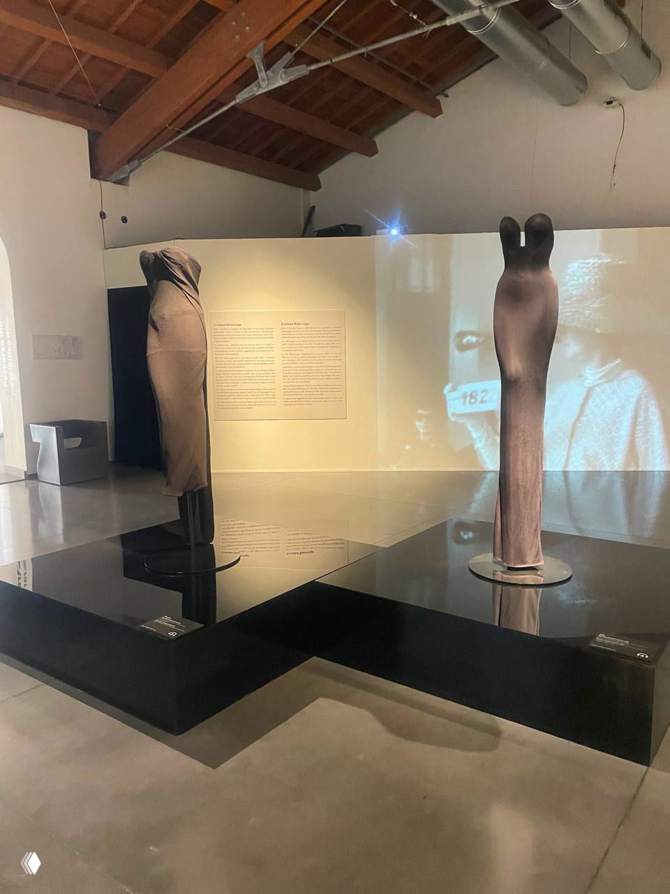 Баленсиага и Алайа: выставка в Прато