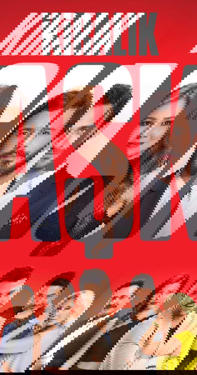 Красочный рекламный плакат сериала «Kiralik Ask» с тремя главными персонажами на красном фоне и группой актёров внизу, лицевые портреты героев.