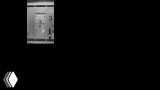 Чёрно‑белый кадр прототипа/инсталляции Nike Project Amplify — превью выставочного показа с общим контуром конструкции и оборудования.