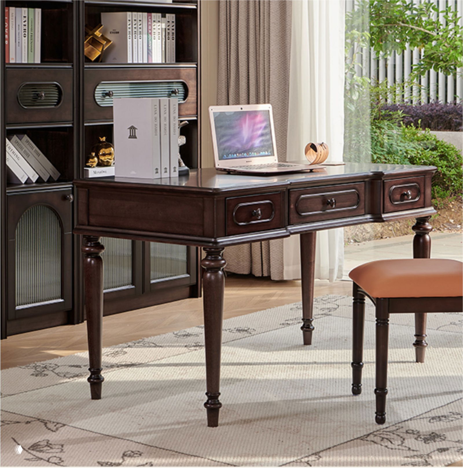 Стол письменный из массива дуба — натуральная роскошь