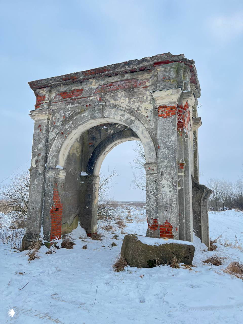Ворота усадьбы Перкаллен под Гусевом